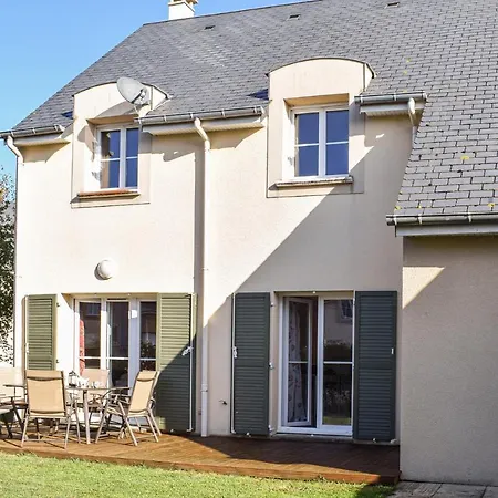 Beautiful In Port-en-bessin With 4 Bedrooms And Wifi Holiday home Port-en-Bessin-Huppain