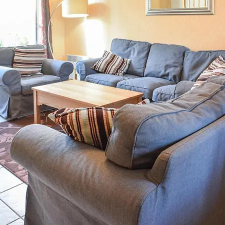 Holiday home Beautiful In Port-en-bessin With 4 Bedrooms And Wifi Port-en-Bessin-Huppain