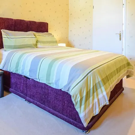 Holiday home Beautiful In Port-en-bessin With 4 Bedrooms And Wifi *